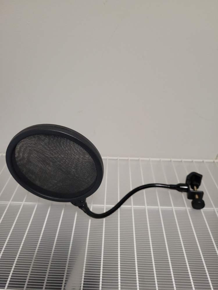 Logitech Yeti GX Microphone W/ Samson Pop Filter - Pre-owned Excellent Condition