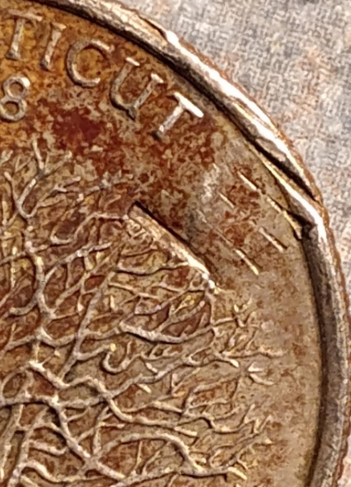 1999 D Connecticut Retained Strike Through "Wire" Error (See Reverse Pics)