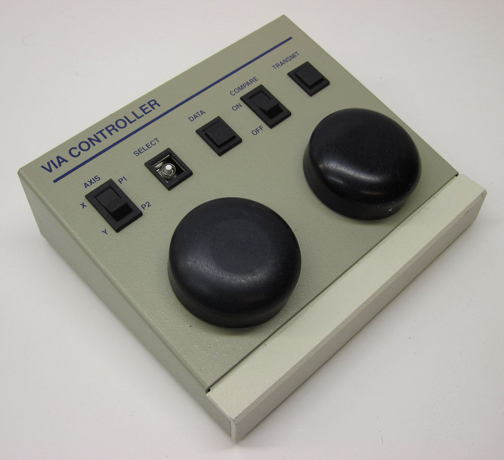Boeckeler KS-30 VIA Controller (Knob Controller), Missing Push Button Cover