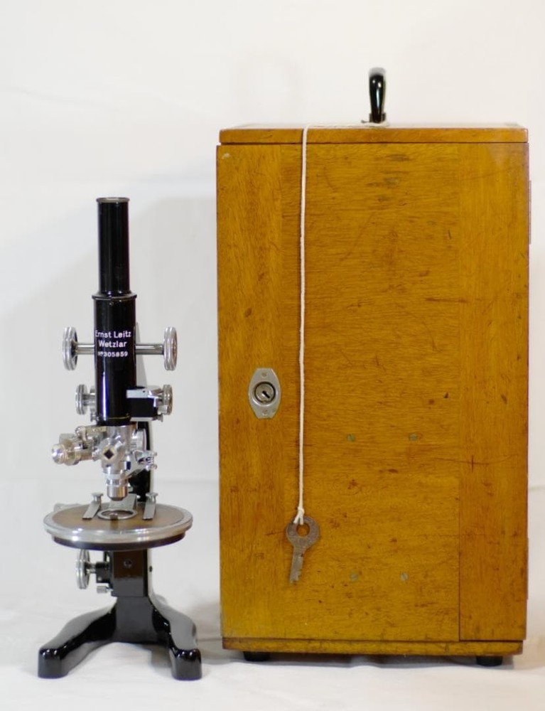 microscope antique collectible Ernst Leitz's "MOP" Polarizing Microscope