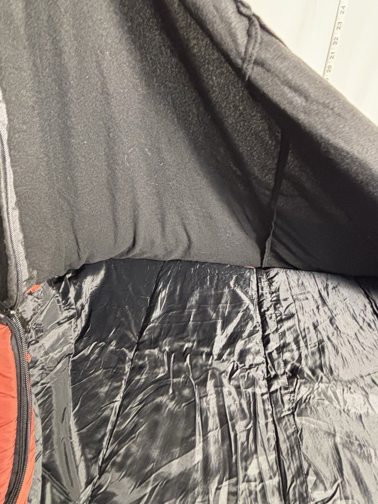 Eddie Bauer Sleeping bag - 33x80