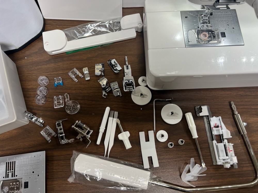 Janome 6700p Computerized Sewing and Quilting Machine with Original Box