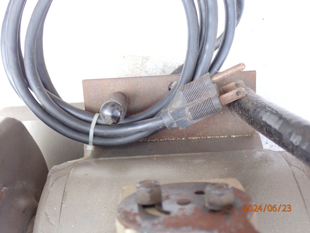 DAREX M5 DRILL BIT SHARPENER BASE UNIT W/ SETTING FIXTURE LIGHT NEEDS BANDS AND