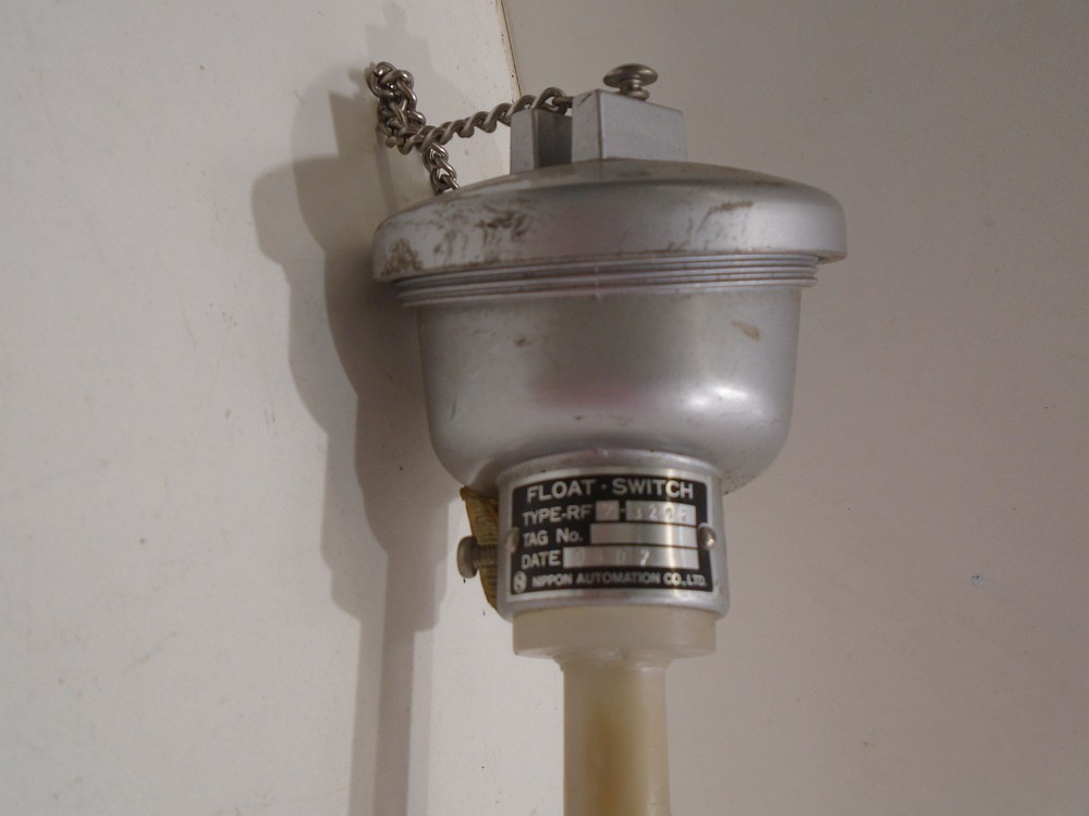 NIPPON AUTOMATION RF2-3294 FLOAT SWITCH LEVEL SENSOR 39" PROBE