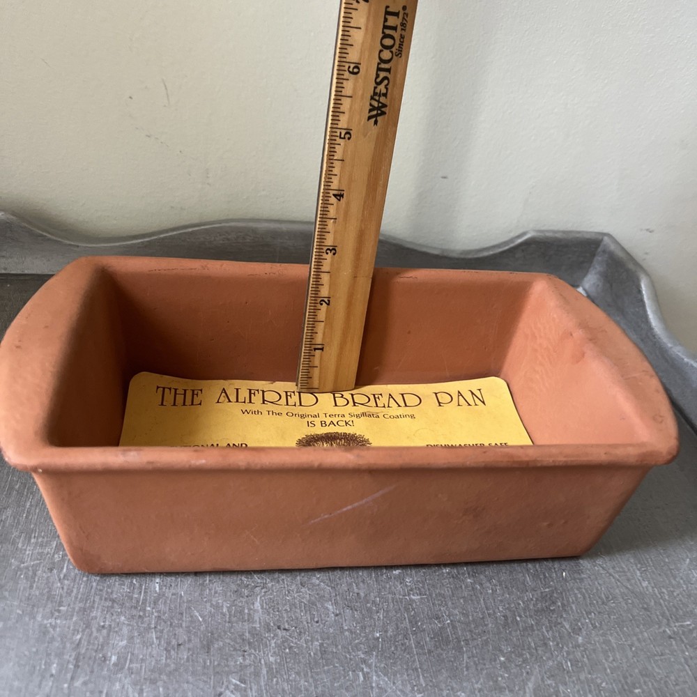 Tufty/ Swain The Alfred Bread Pan Made With Ted Shale NY
