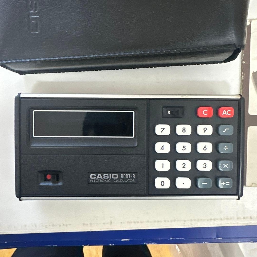 CASIO ROOT-8 electronic calculator with case #998742