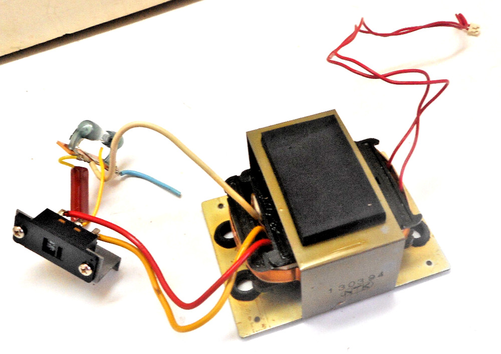 NUMARK  TURNTABLE TT1400  - TRANSFORMER  - PARTING OUT