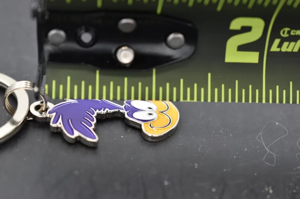 Roadrunner metal keychain- 38