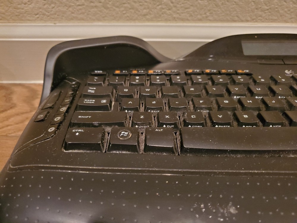 Logitech Cordless Desktop Keyboard & Mouse Combo MX5500 Poor Condition