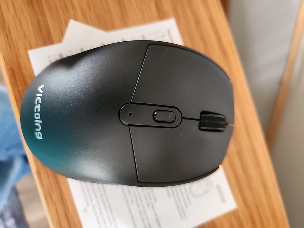 Wireless Mouse Victsing Model PC307A FCCID 2AIL4-PC307A