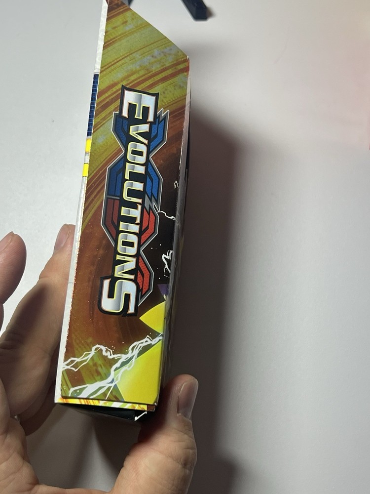 1 x Sealed Pokemon "Pikachu Power" Evolutions Theme Deck