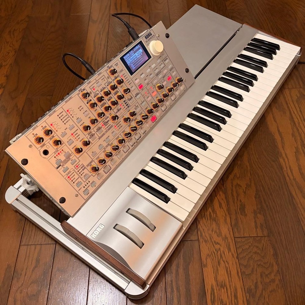 KORG RADIAS KEYBAORD Synth
