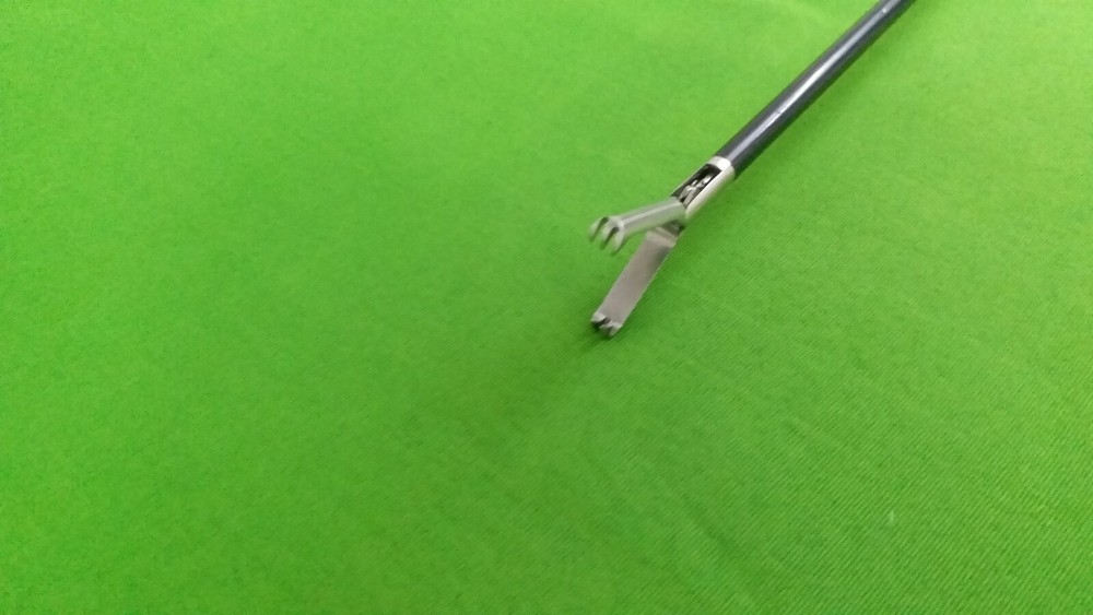 Claw Grasping Forcep Insert 5mmx330mm Laparoscopic Endoscopy Surgical Instrument
