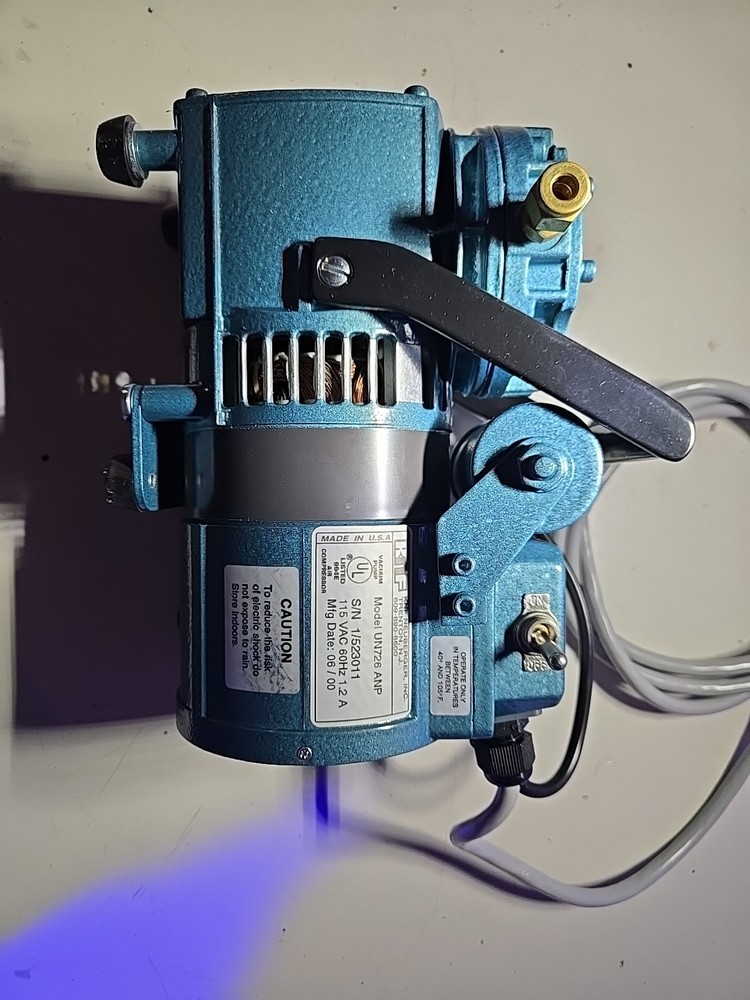 KNF Neuberger Diaphragm Vacuum Pump Compressor UN726 ANP