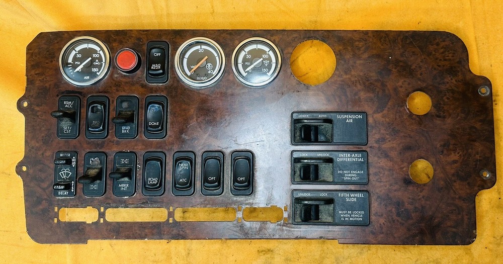 Freightliner C120 Century Dash Panel
