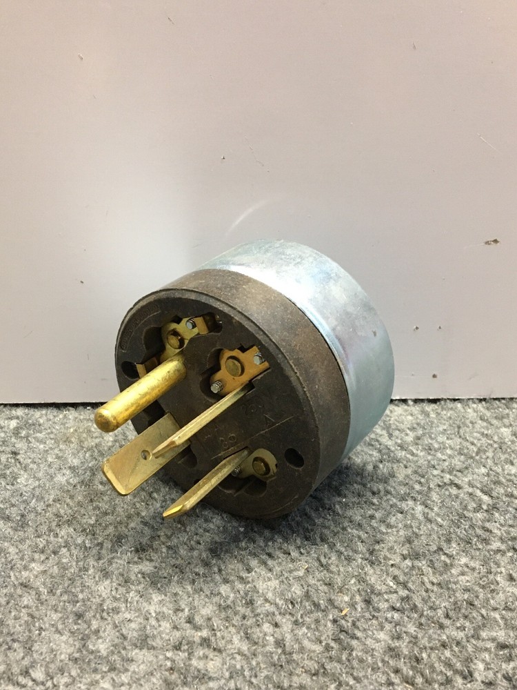 NEW Hubbell Armored 50 Amp 250 Volt Plug 8451