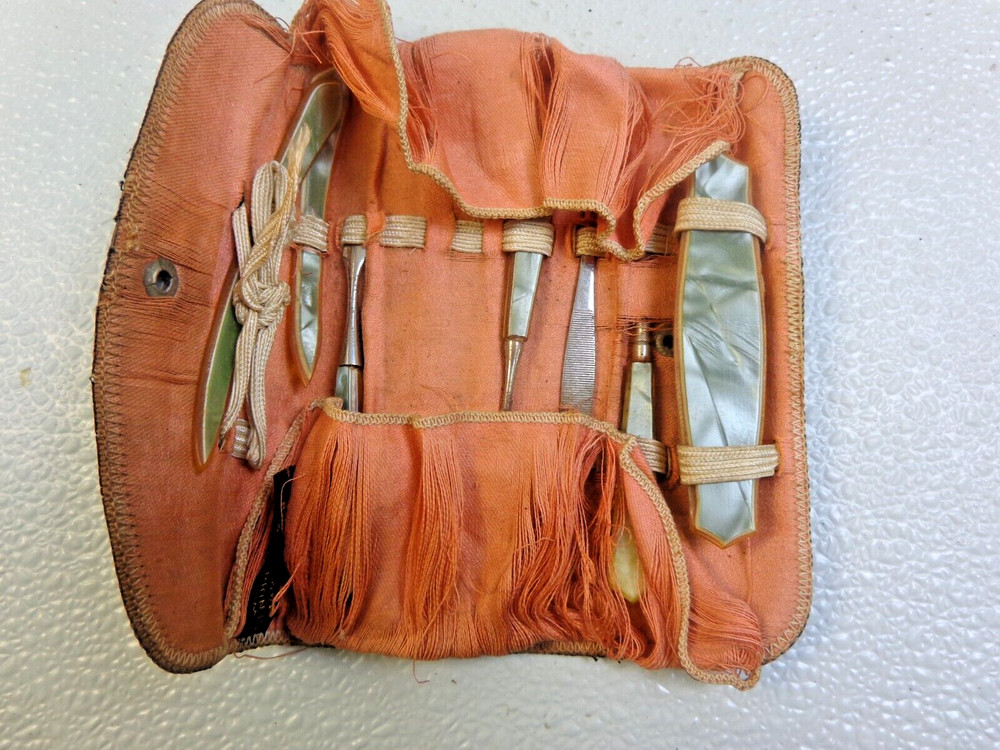 Vintage Howard Razor Strap No 88 plus accessories