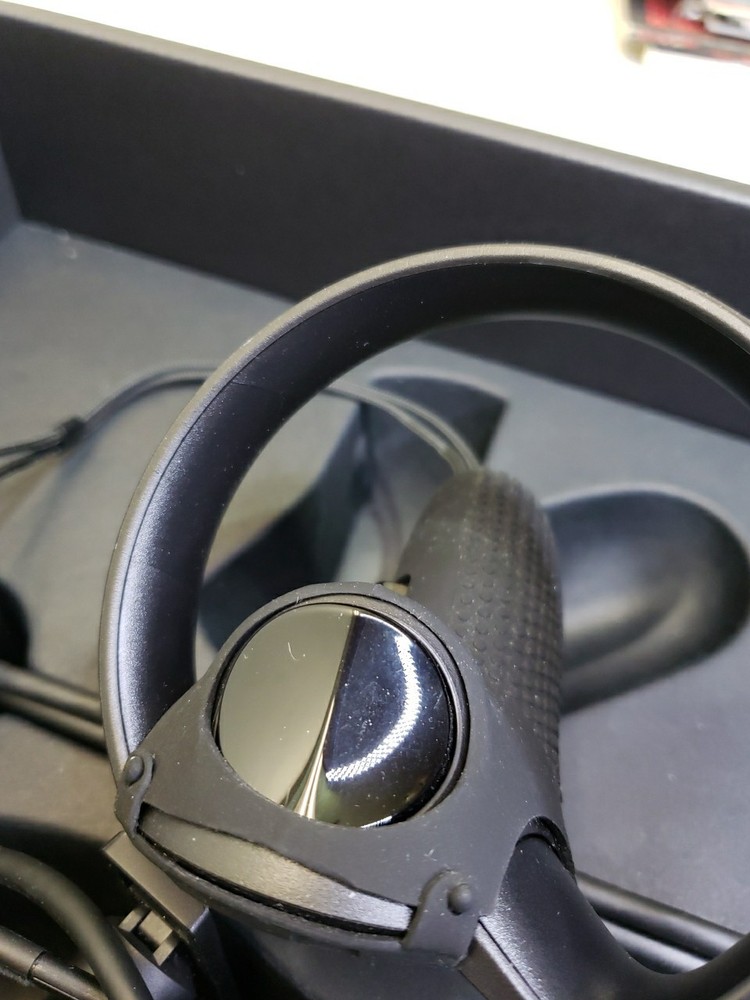 Oculus Rift Virtual Reality Headset HM-A with Controllers Sensors - Open Box