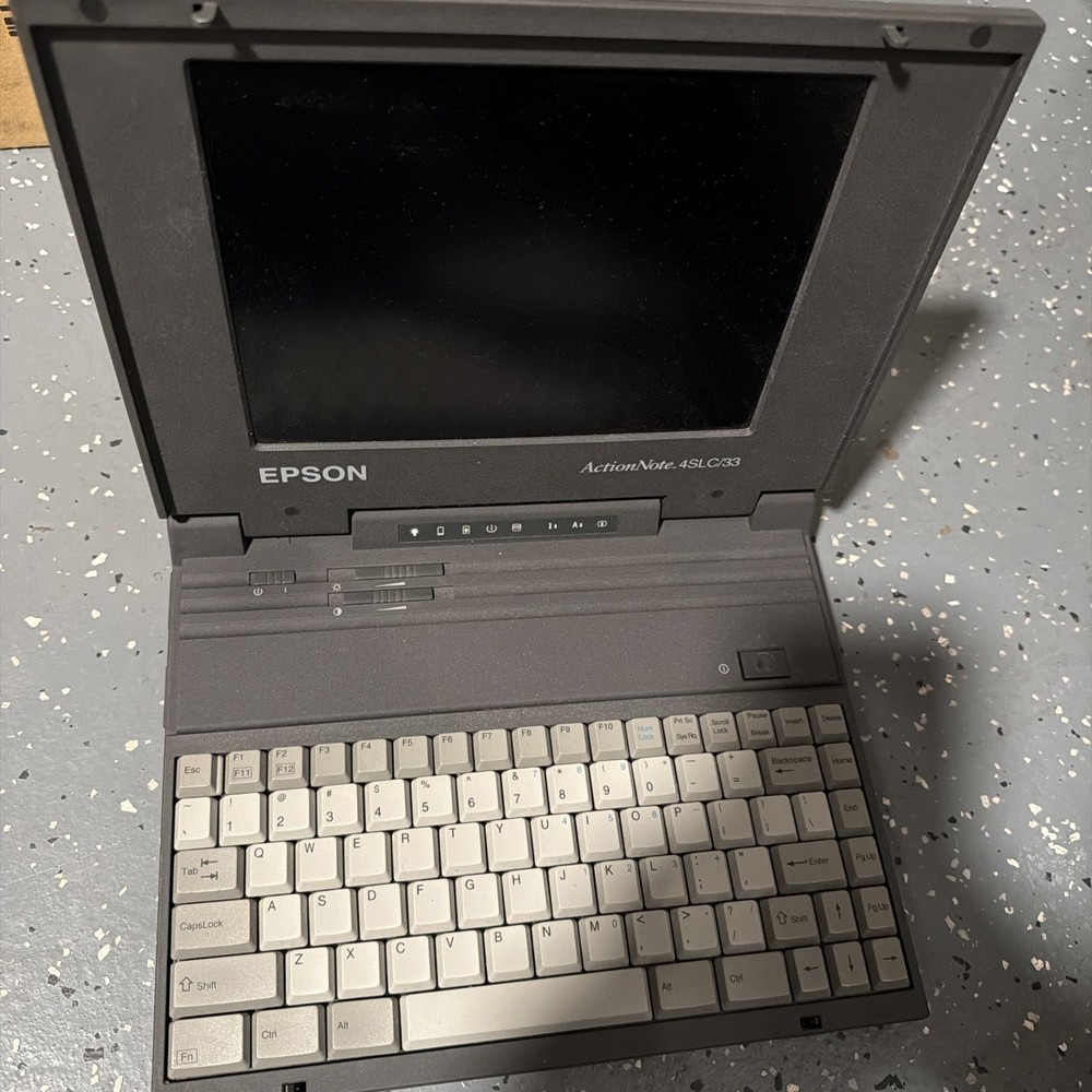 VINTAGE EPSON ACTION NOTE 4SLC/33 LAPTOP COMPUTER AN-3S33 UNTESTED