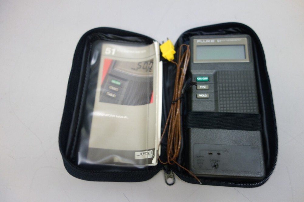 Fluke 51 K/J Handheld Digital Thermometer + Case