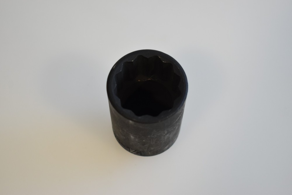 Mac Expert Tools E050074 1-1/4" SAE Deep Impact Socket 1/2" Drive 12 Point