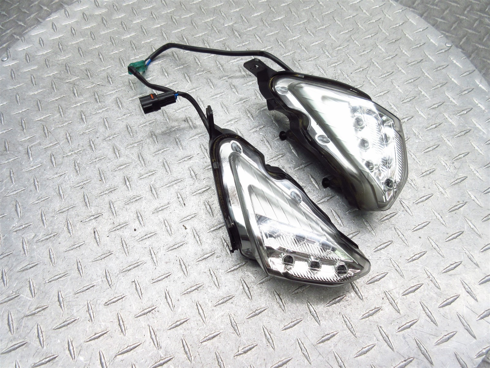 2015 15-16 Yamaha SMAX 155 XC155 Left Right Side Front Pilot Running Head Light