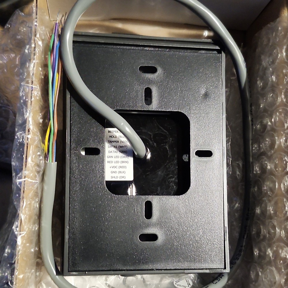 HID RK40 Wall Switch Keypad RFID Reader Model 6130CGN000000