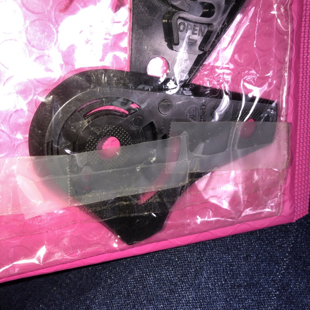 HJC AC3/CL-33 Base Plate Set 05-950 (MISSING 1 PLASTIC SCREW)