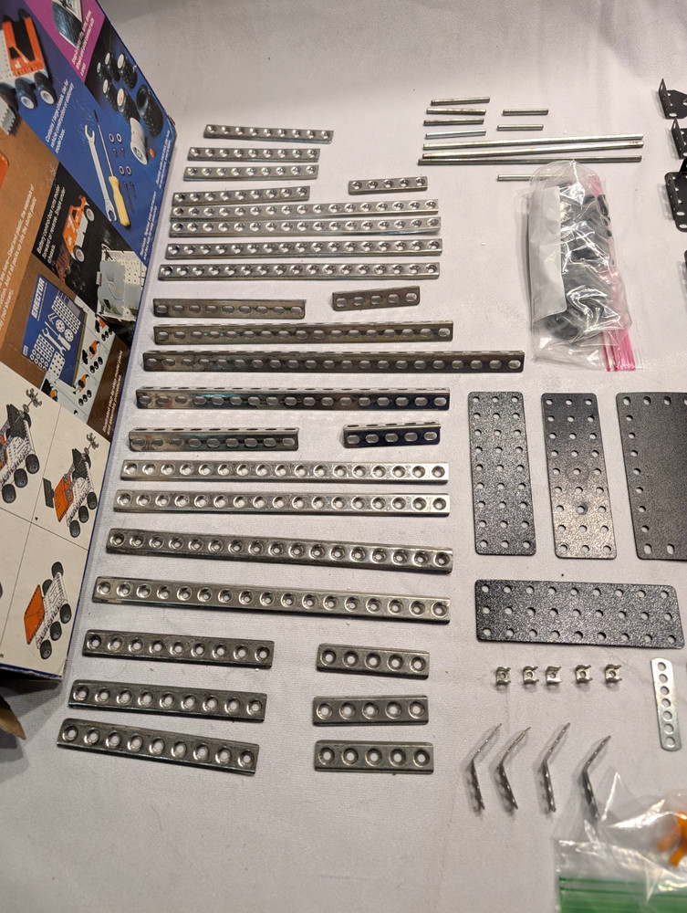 Vintage 1981 Ideal Erector Set 375 Motorized Construction Mostly Complete