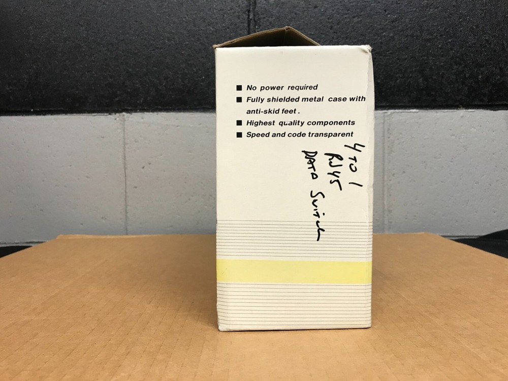 DataSwitch 4-Way Desktop RJ-45 Data Transfer Switch -No Power Required - NEW