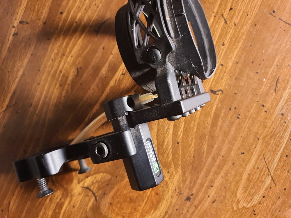 Fuse Archery Vectrix 5 pin .019" RH Bow Sight Black