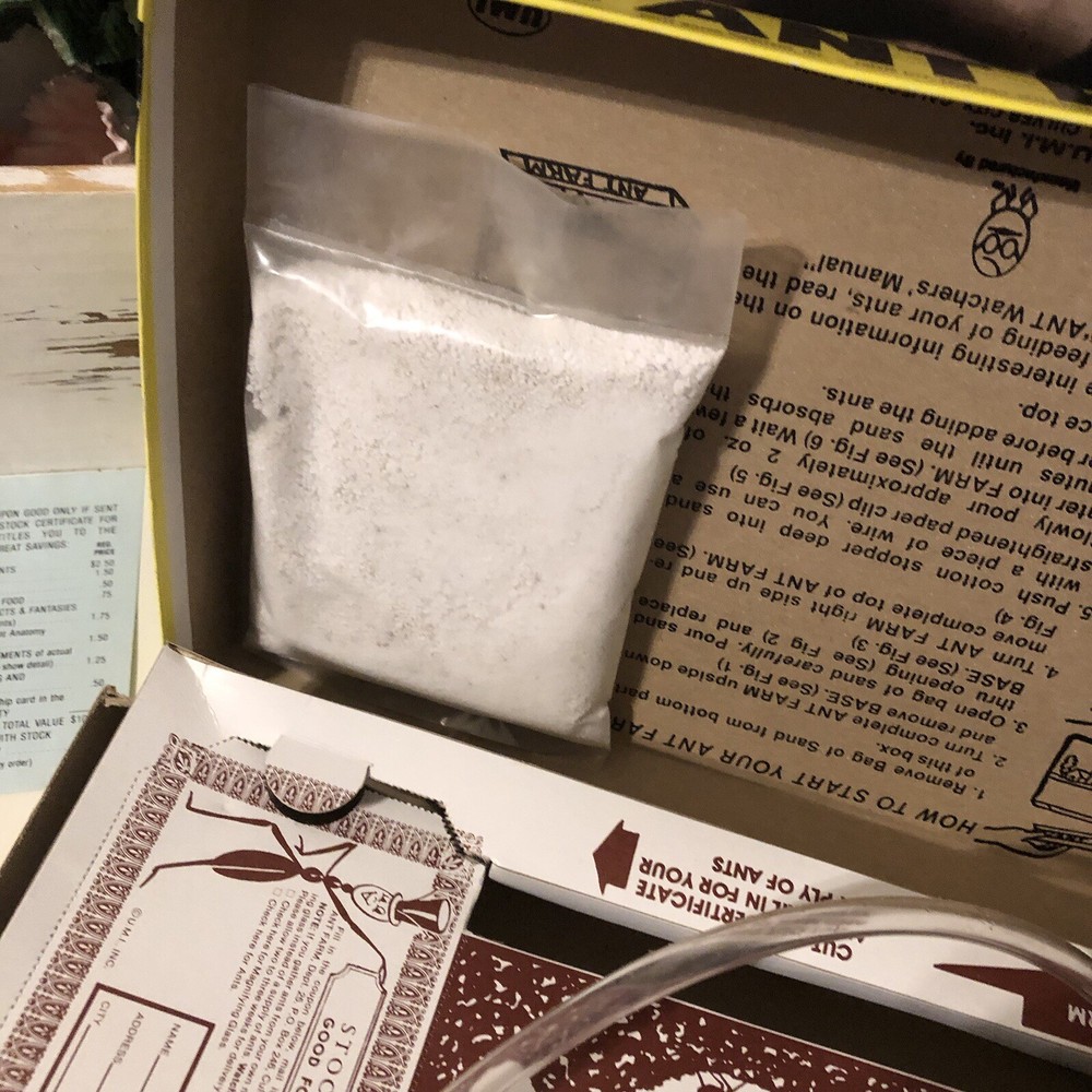 Vintage Uncle Milton's Ant Farm Kit