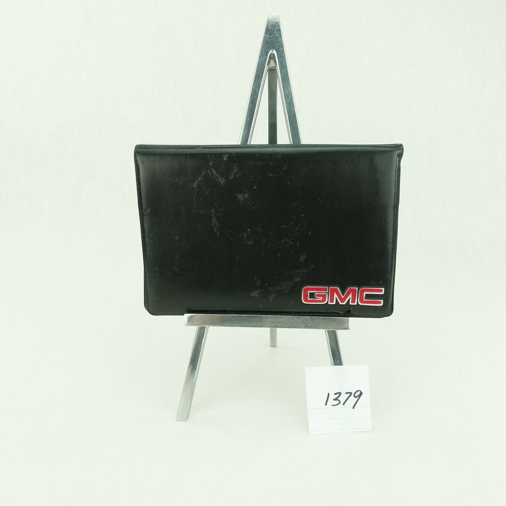 2004 GMC Sierra Owners Manual with Binder