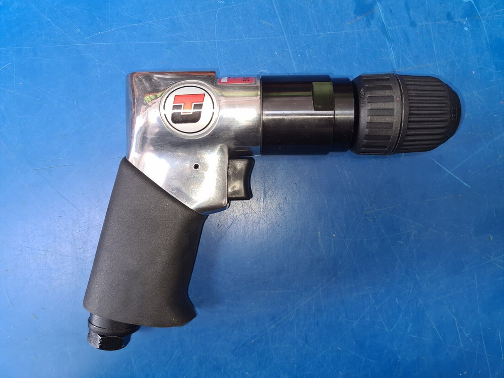 Universal Air Tools - UT5825-K - 3/8" Reversible Keyless Drill