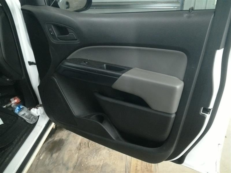 COLORADO 2015 High Mounted Stop Light 104661379