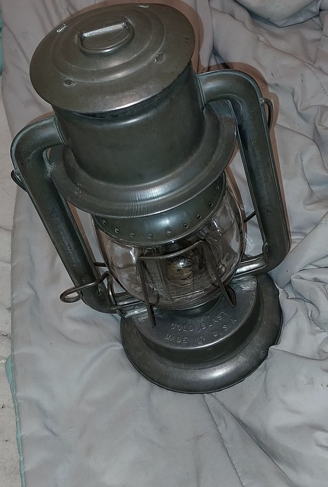 RAYO 100 COLD BLAST LANTERN