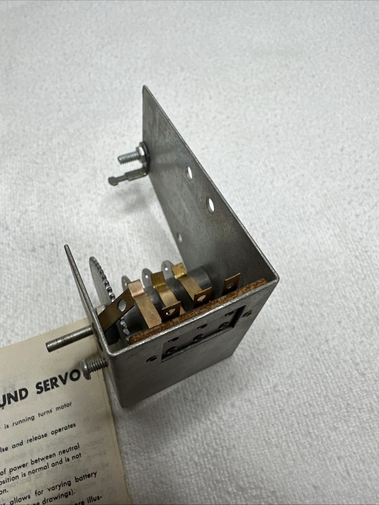Vintage Babcock Models Electric Compound servo