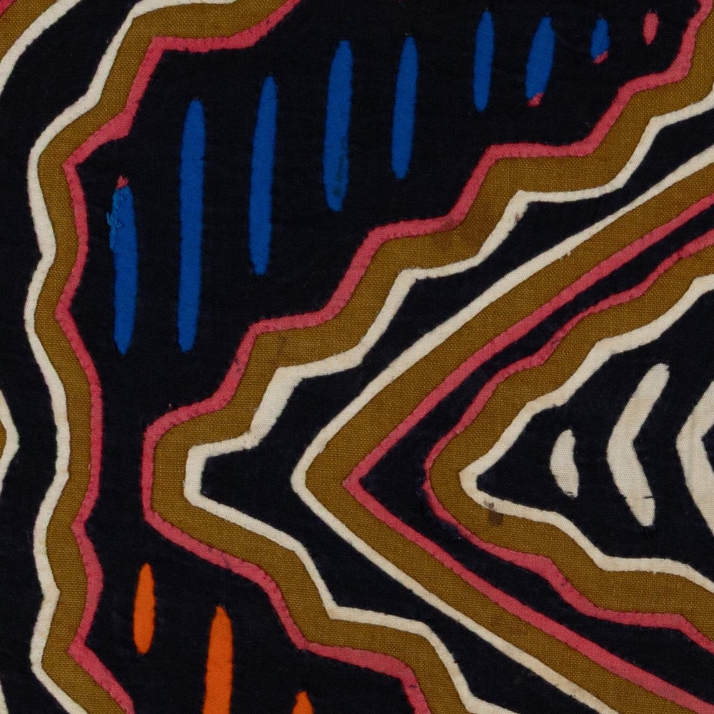 Traditional Multi-Color Classic Design Mola