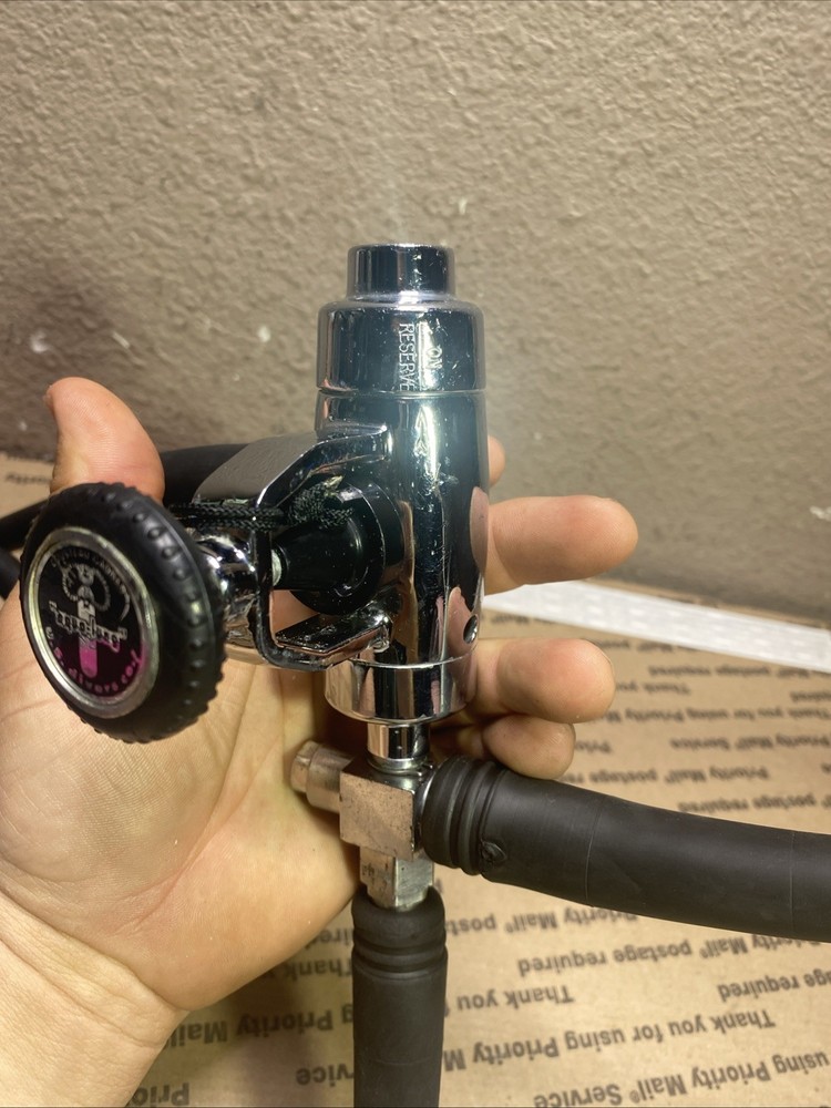 Aqua Lung Scuba Regulator W/ ScubaPro Gauges (UNTESTED)