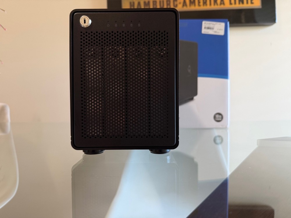 OWC Thunderbay 4 16TB Thunderbolt 3 RAID 5 Array ( 4 X 4TB )