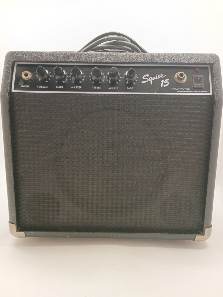 Squier 15 Guitar Amplifier by Fender