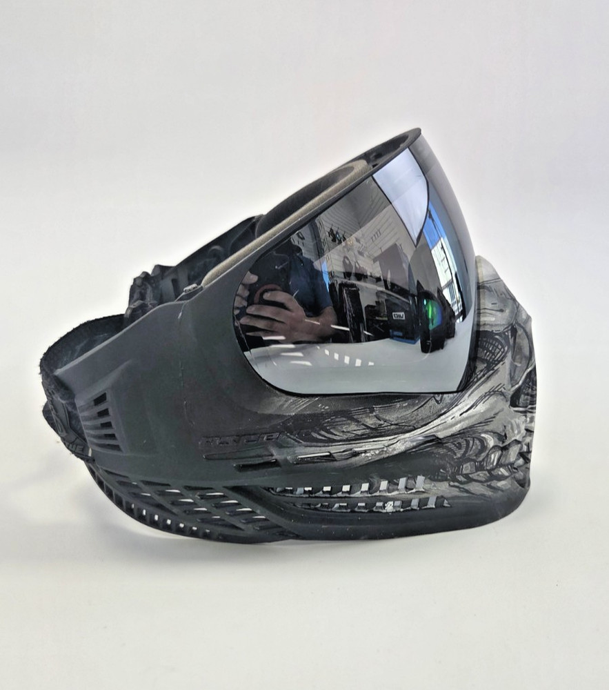 Virtue Ascend Skull Black (Blemished)
