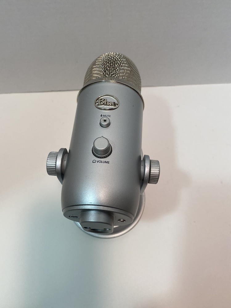 Blue Yeti USB Microphone [ Pre - Owned ] Tested and Working