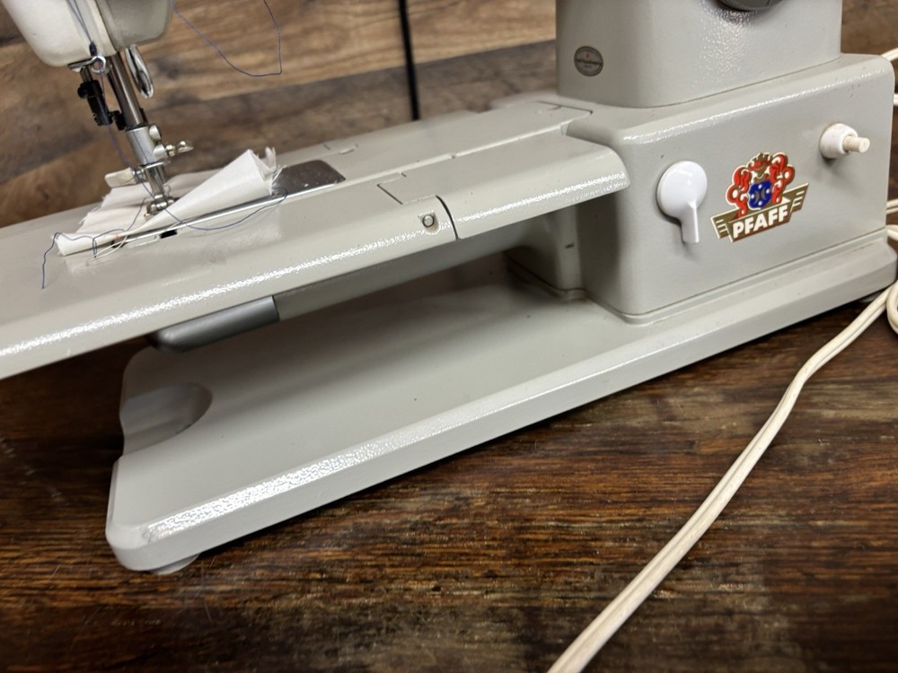 Vintage PFAFF 362 Automatic Sewing Machine IN GOOD CONDITION