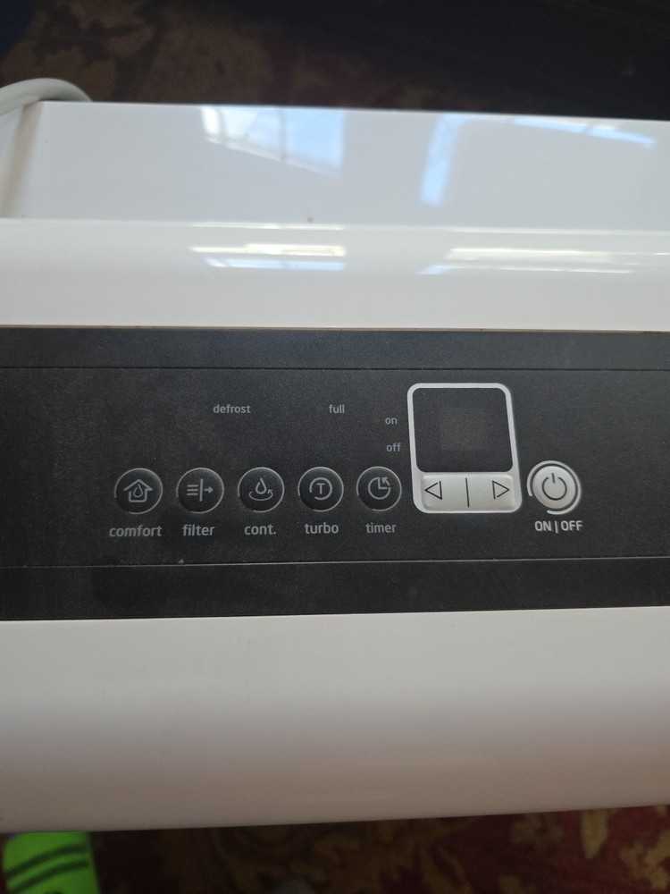 Pelonis Dehumidifier (works)