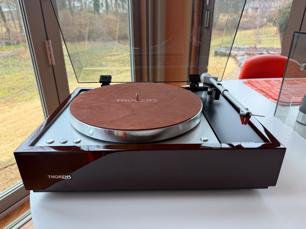 Thorens TD 1601 Semi Automatic Turntable