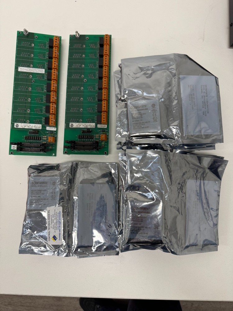 Dataforth SCM5B Signal Conditioning Modules + SCMPB05 Backplane – Industrial Lot