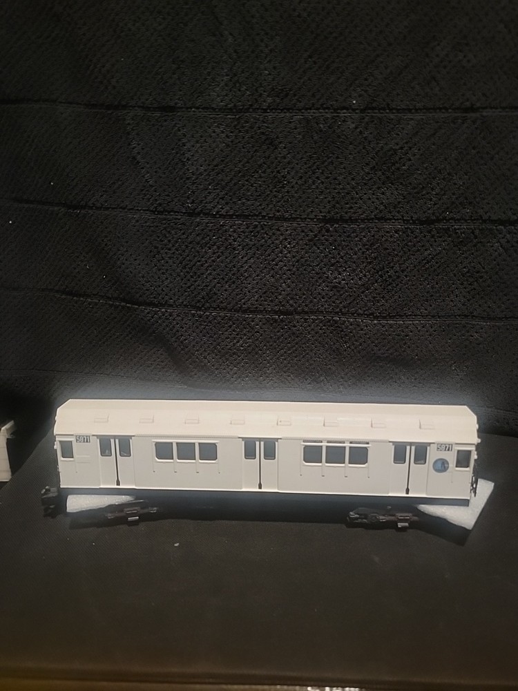 Nyc Mta R17 Whitebird Train