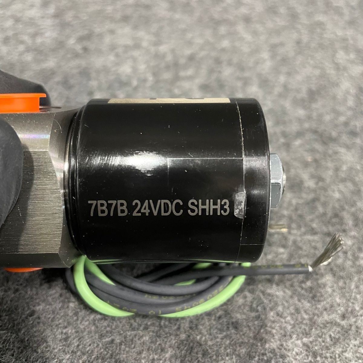 PARKER 20X000027B7B Fluid Control Valve, 5/32" Orifice, 0-50 PSI, 24 VDC