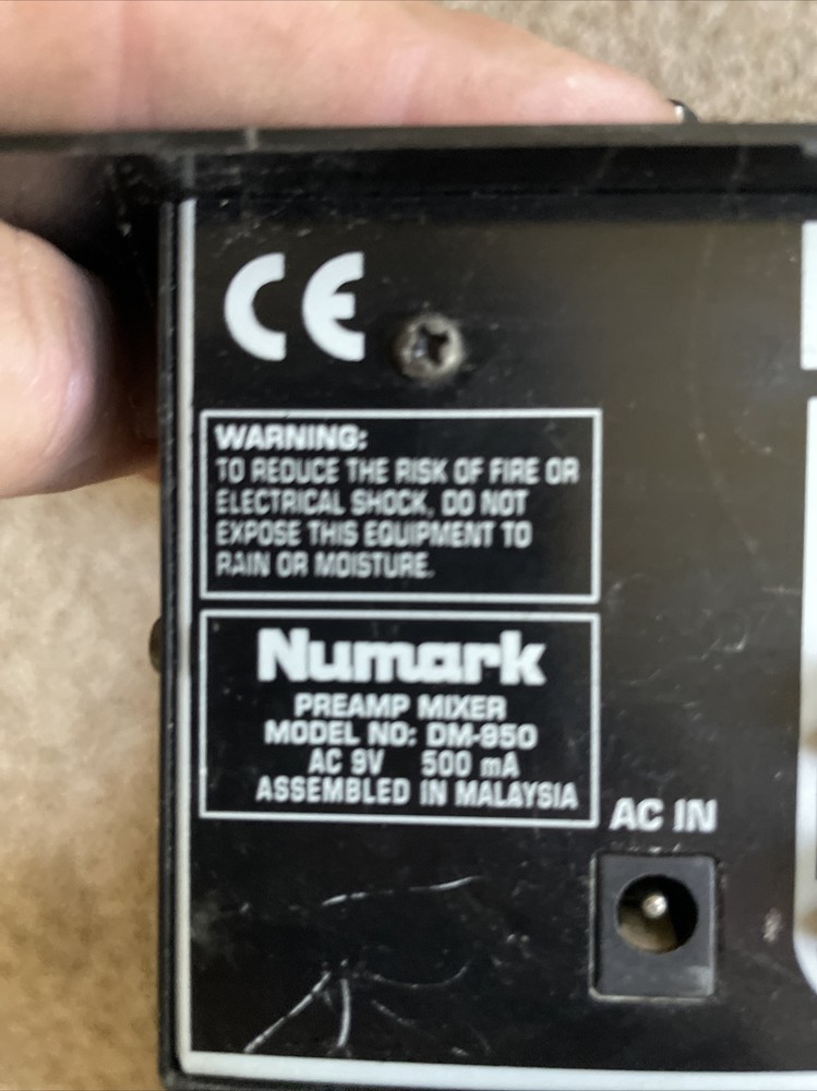 NUMARK DM-950 DJ MIXER